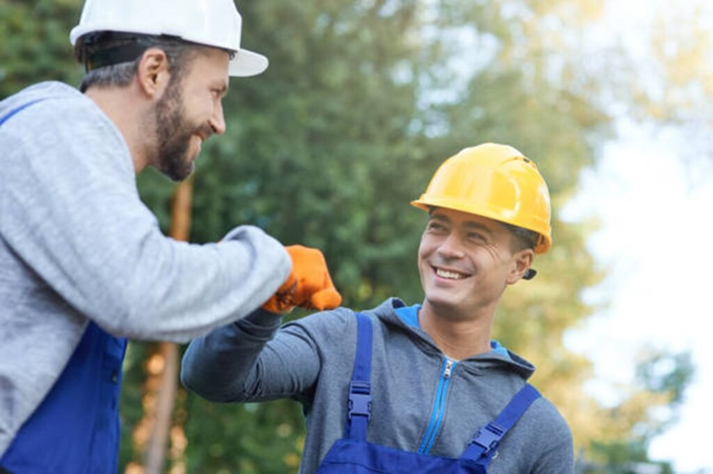 Friendly Riverbend Tree Service professionals providing dependable customer service and expert tree care for homeowners in Eureka, MO.
